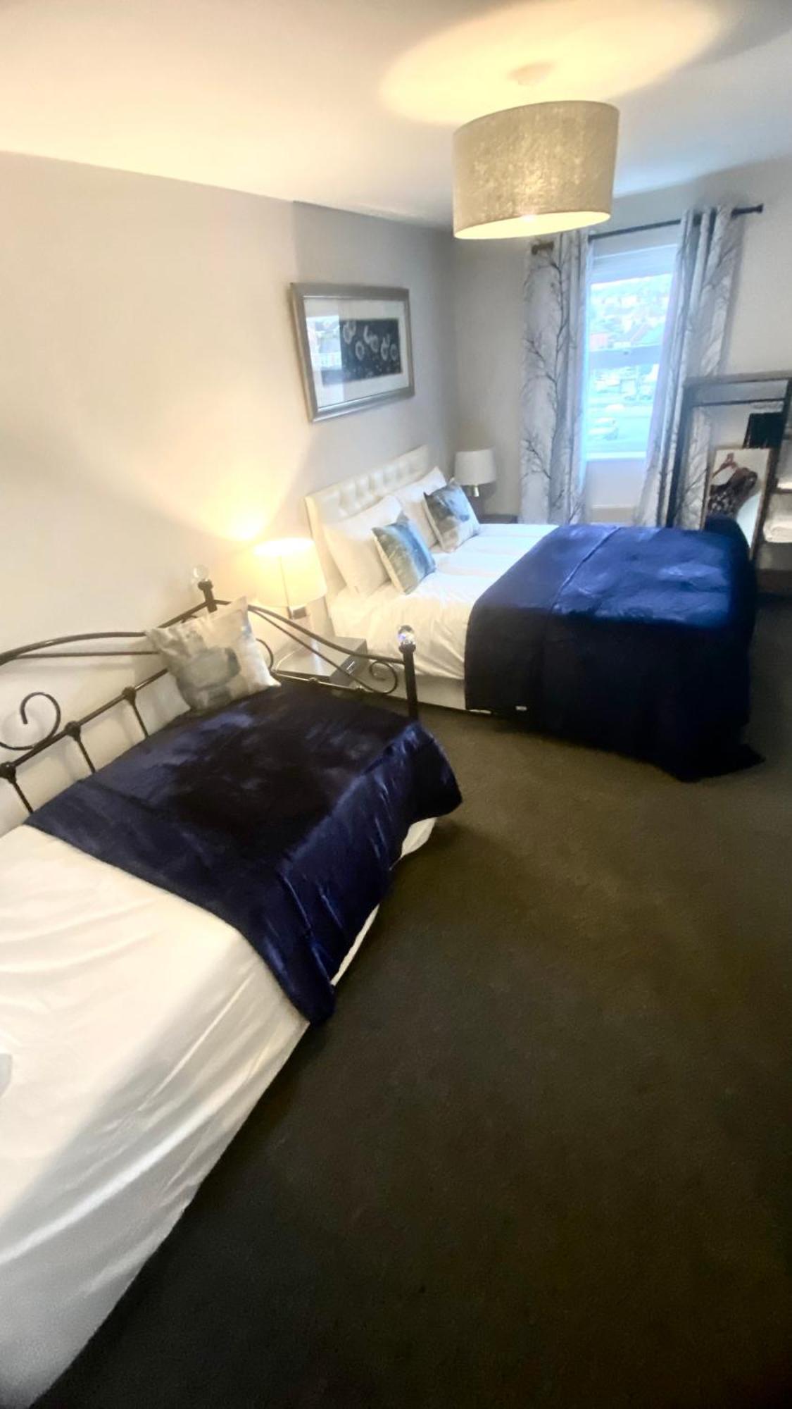 Spacious 1 Bedroom Apartment In Wigan Shevington Bagian luar foto